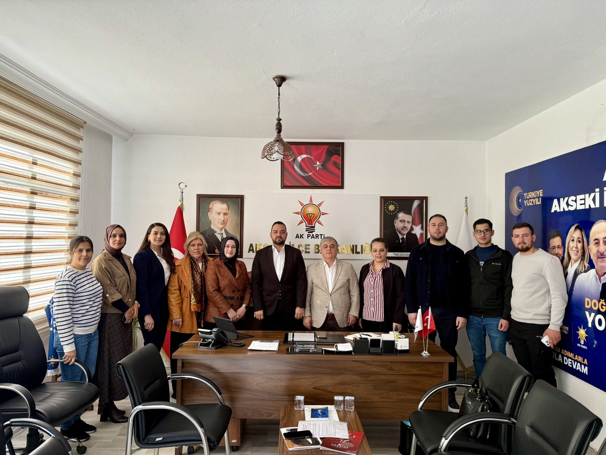 İl Başkan Yardımcımız, Tanıtım ve Medya Başkanımız Sn. Fahrettin Kayan’ın katılımıyla; il ve ilçe teşkilatlarımızla birlikte 3 kademe Tanıtım ve Medya Toplantımızı gerçekleştirdik.

Teşkilatımızın her kademesinde, iletişim gücümüzü artırmak, çalışmalarımızı daha etkin duyurmak ve