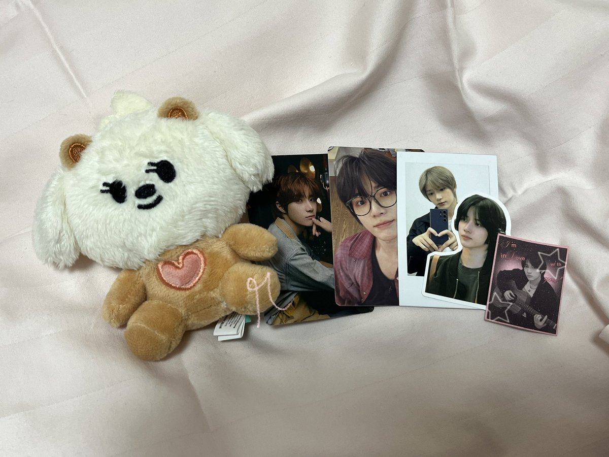 jentlemius's tweet photo. ꒰ miu mail ꒱ — ୨୧
› #miuceived
finally a bamgeut haver ^__^ thank you for the smooth transaction, secure packaging, and same day delivery. thank you for the freebies as well, they're so pretty! until our next transaction. ♡
❤︎ @304thGenLeaderz #304THGLPROOFS https://t.co/YSHeZfBf4N