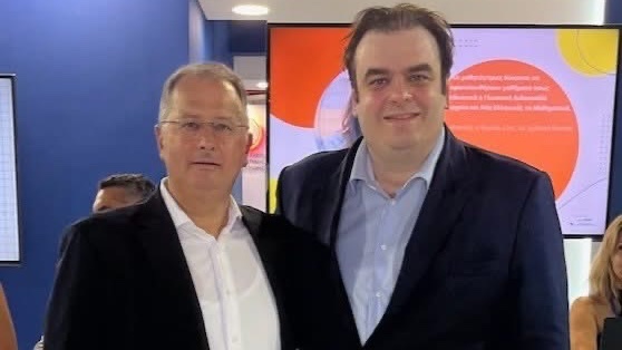 Nιώθω περήφανος για την εκλογή του <a href="/Pierrakakis/">Kyriakos Pierrakakis</a> στη θέση του Προέδρου του #Eurogroup. Είναι μια σημαντική επιτυχία για την Ελλάδα και για τη #ΝΔ. Του εύχομαι να ασκήσει τα νέα του καθήκοντα με συνέπεια, ψυχραιμία και δημιουργικότητα, προς όφελος της χώρας μας και της ευρωζώνης.