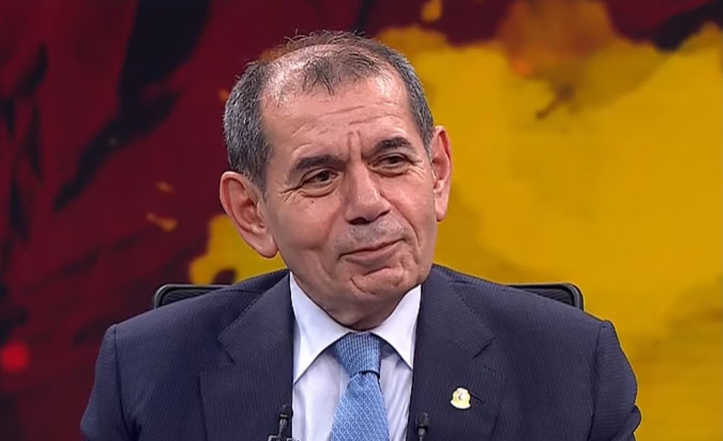 gelen_1adam's tweet photo. Monaco mağlubiyetini galatasarayın kötü gidişini ört, bas etmek için her zamanki gibi basın toplantısı yapıyor yine.
#BRAvFB #FBvBRA #FenerinMaçıVar
Dursun Özbek
#ASMvGS #UCL
#GALvSAM
Konu Galatasaray olunca
#SamiyendeKaraGece
Abdülkerim Bardakçı
Sörloth https://t.co/gFur7hhE7L