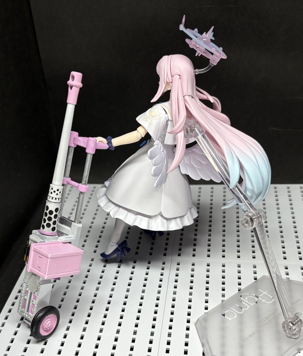 いろしか様にM2重機関銃キャリーカート仕様の再生産分を納品いたしました。
宜しくお願い致します。