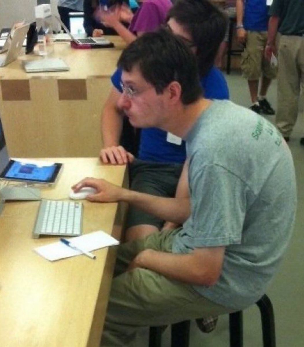 mitus_'s tweet image. The market is down  

Engagement is down 
 
Reply guy are missing  

Is anyone still here?