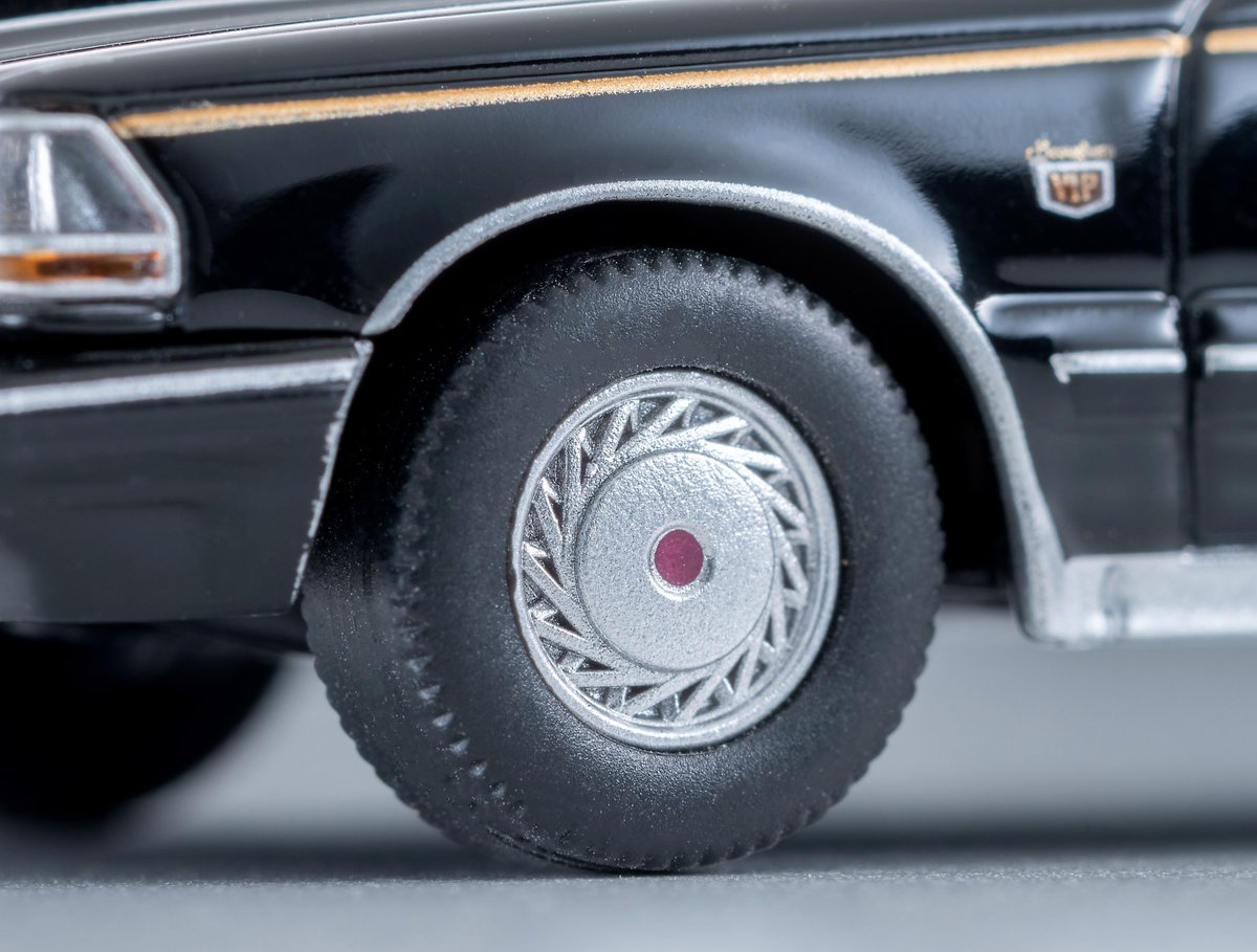 LV-N168c 日産 セドリック HT V30ターボ ブロアムVIP（黒）85年式 1/64