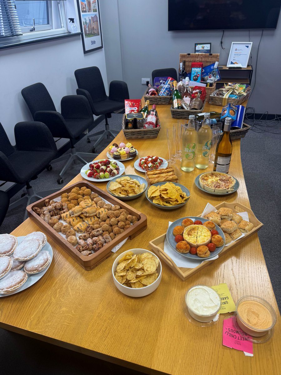 Stirlin Group tweet media