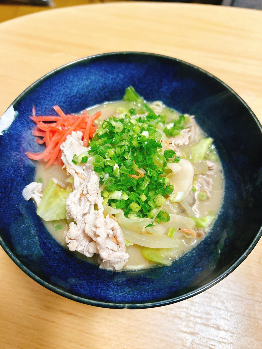 風船飛んだ〜と言おうと思ったら飛んでなかった🤣
そんなこともあるんだね〜
昨日今日と体調メンタル悪くてしんどかったけどようやく戻ってきた！
めまいはまだあるから貧血かな...