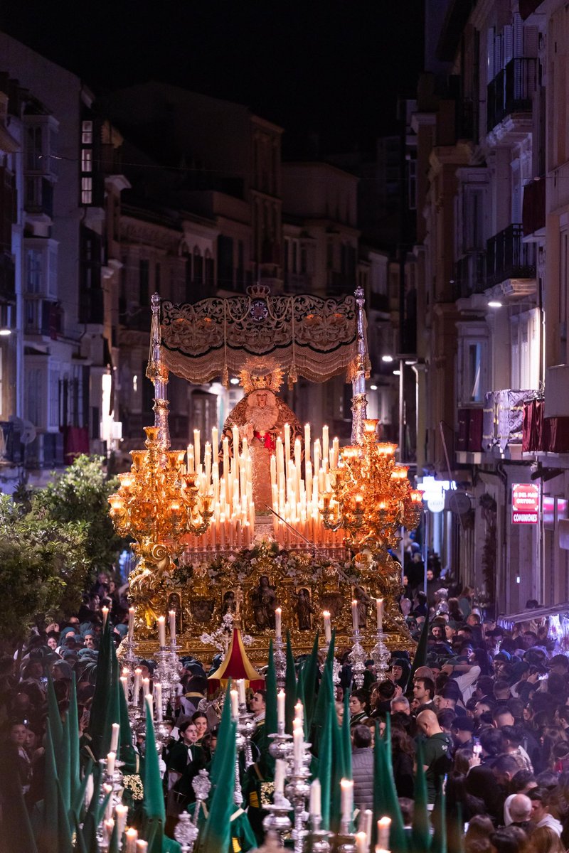 EL BUEN CAMINO
Porque el cansancio no puede ser la razón, porque no es de recibo que hayamos olvidado que lo que hacemos es una estación de penitencia, no un desfile de moda.

eresnuestraesperanza.es/index.php/2025…

#EresNuestraEsperanza
#CofradiasMLG