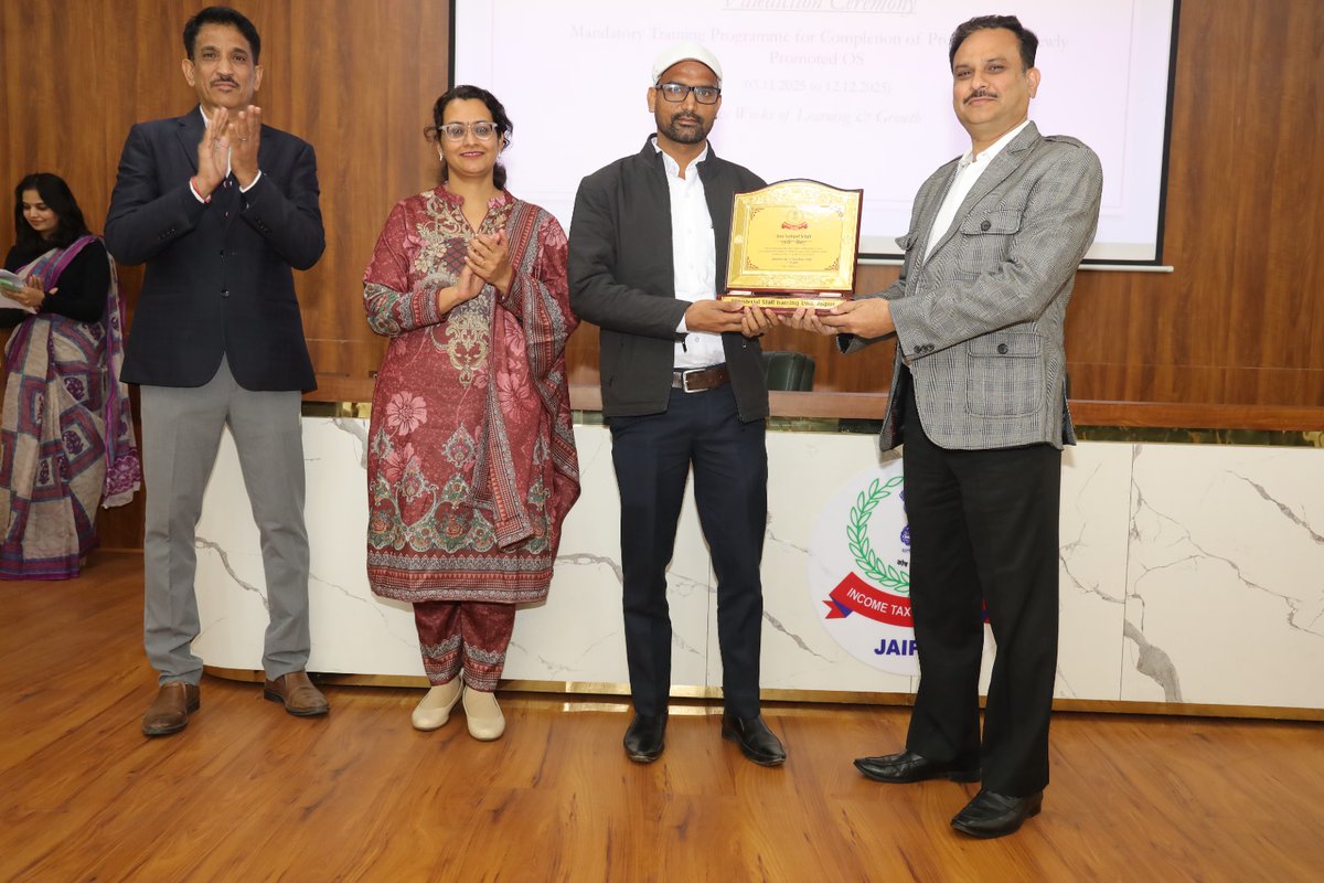 IncomeTaxRaj's tweet image. A valediction ceremony to mark the culmination of the six-week mandatory training programme for newly promoted Office Superintendents (Batch–2025) was held at Aaykar Hall, NCRB Jaipur. The occasion was graced by Shri Shailendra Sharma, CIT (Admn. &amp;amp; TPS), who presided as the Chief…