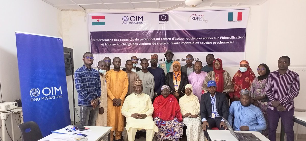 OIMNiger's tweet image. Zinder, 10–12 déc. L’OIM et l’Agence nationale de lutte contre la traite des personnes ont formé 20  professionnels pour mieux identifier et accompagner les victimes de traite, en mettant l’accent sur la santé mentale et le soutien psychosocial.  

#16DaysOfActivism #EndGBV
