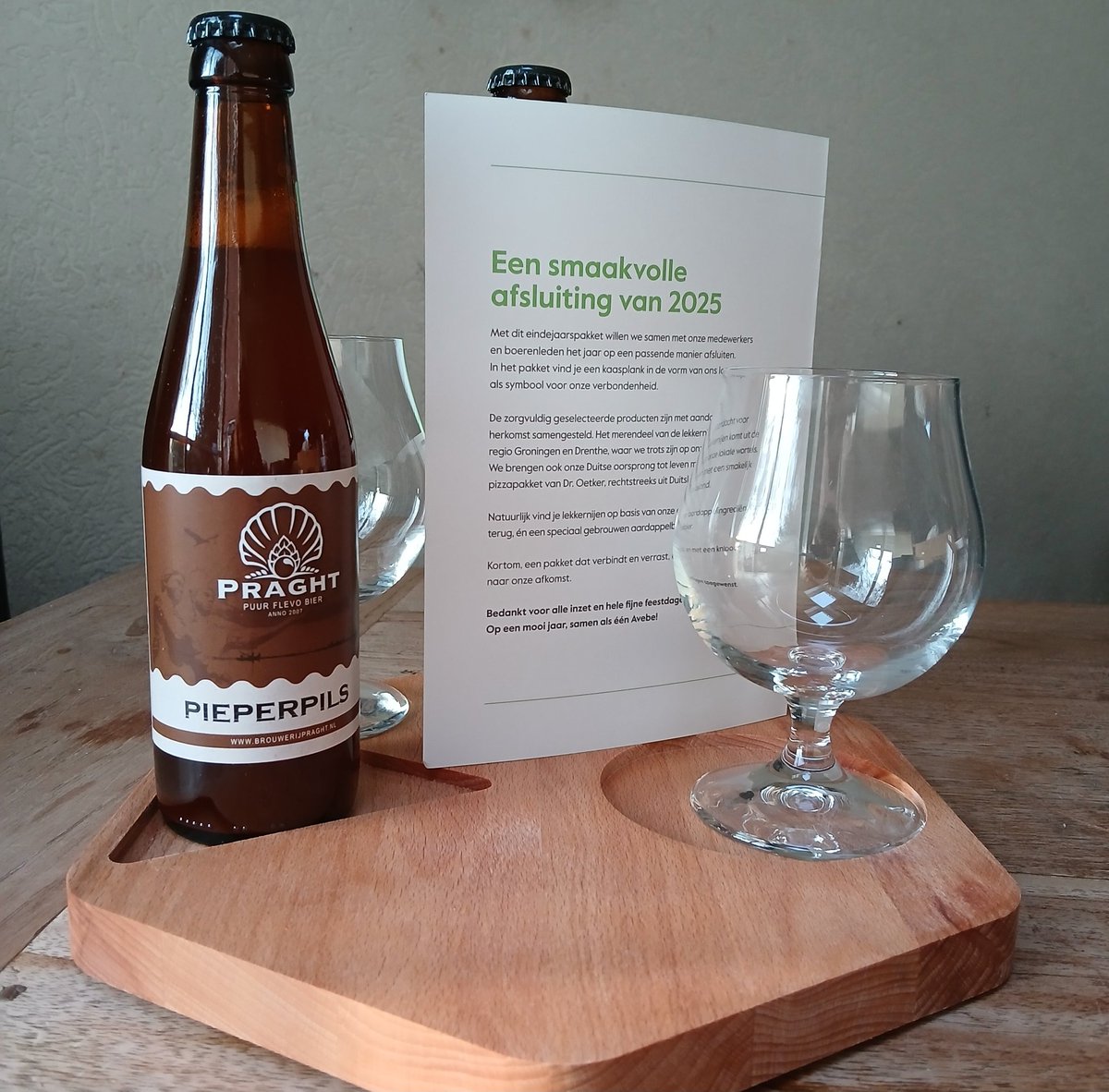 Vandaag ontvangen van onze aardappelzetmeelfabriek: pieperpils 🥔🤠
Bedankt <a href="/Royal_Avebe/">Royal Avebe</a>!
#eigenkringloopboerderij