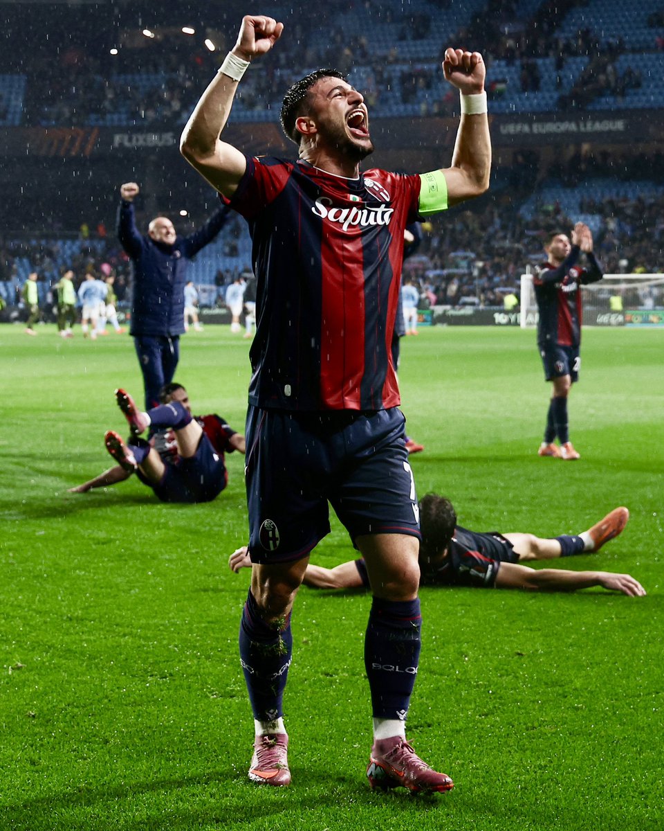 Bolognafc1909's tweet photo. Chi come Orso stamattina? 😱🐻

#CeltaBologna #UEL #WeAreOne https://t.co/sVWFN7cnWJ
