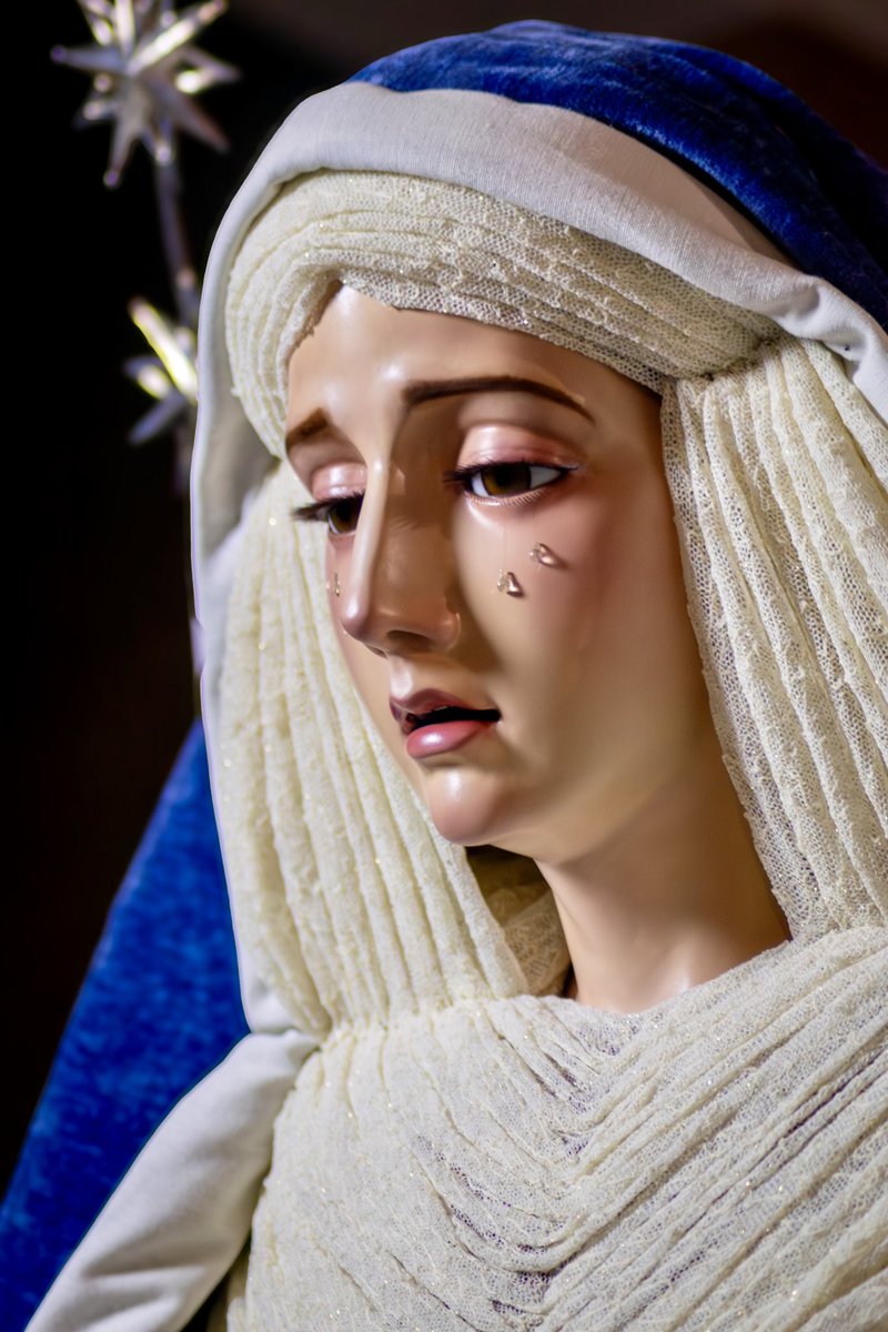 ExaltacionJerez's tweet photo. María Santísima de la Concepción regresa a su altar, una vez finalizados sus Solemnes Cultos, vistiendo de hebrea para el final del Adviento y el tiempo de Navidad.

#ConcepcióndeLasViñasCoronada https://t.co/iPvoJ2HCuQ