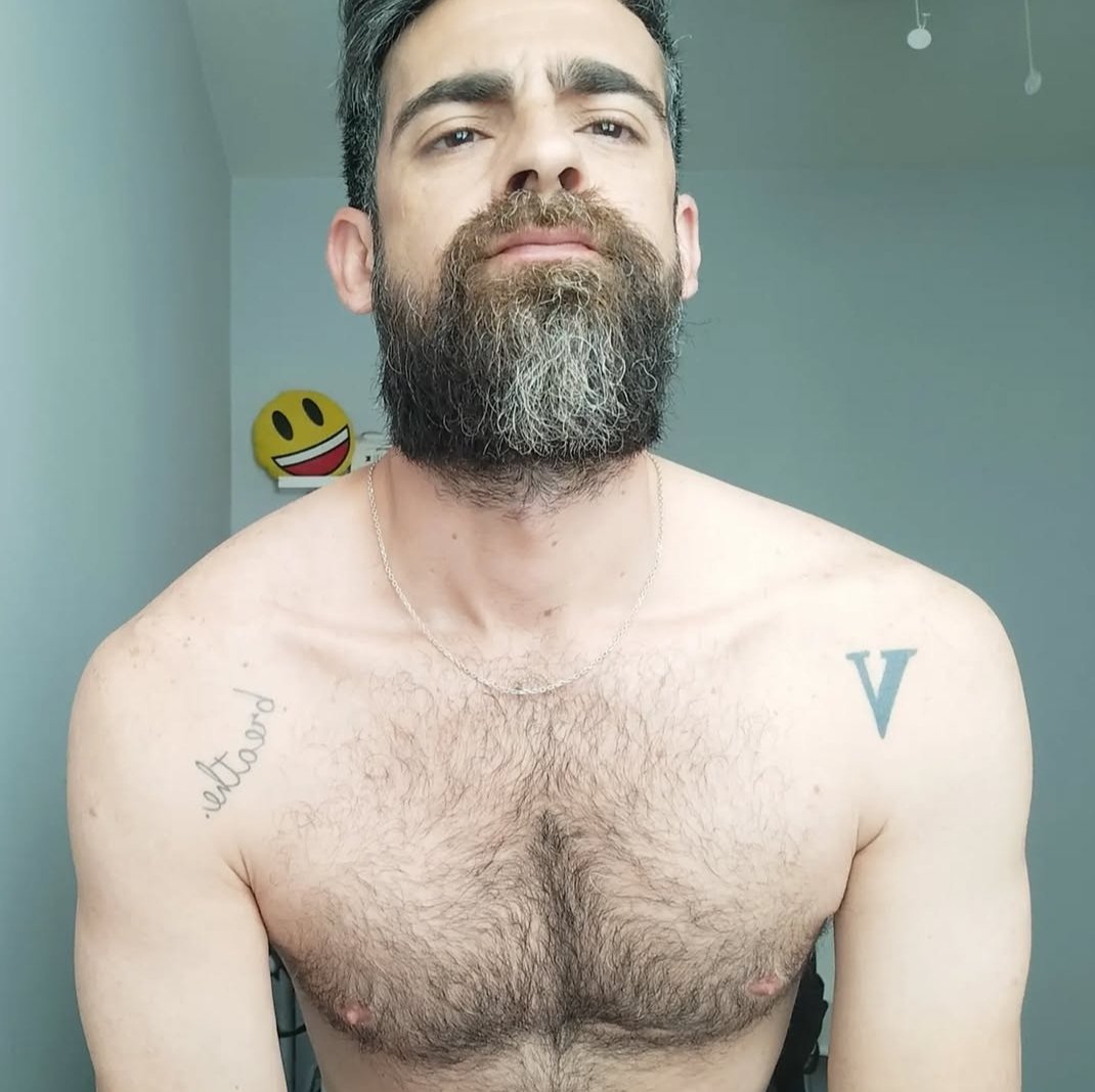 Excellboy's tweet image. Ya no quiero más promesas quiero hechos
puedes darte un buen banquete con mis pechos 😜🔥
#viernesdepechotes