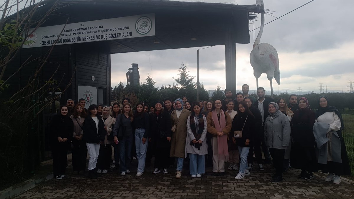 SAKARYA ÜNİVERSİTESİ ÖĞRENCİLERİ HERSEKTE

Sakarya Üniversitesi öğrencileri,  Hersek Lagünü Kuş Gözlem Alanı’nı ziyaret ederek bölgedeki kuş türlerini yerinde inceleme fırsatı buldu.Öğrencilere yapılan gözlem etkinliğinde göçmen ve yerel türler hakkında bilgi verildi.