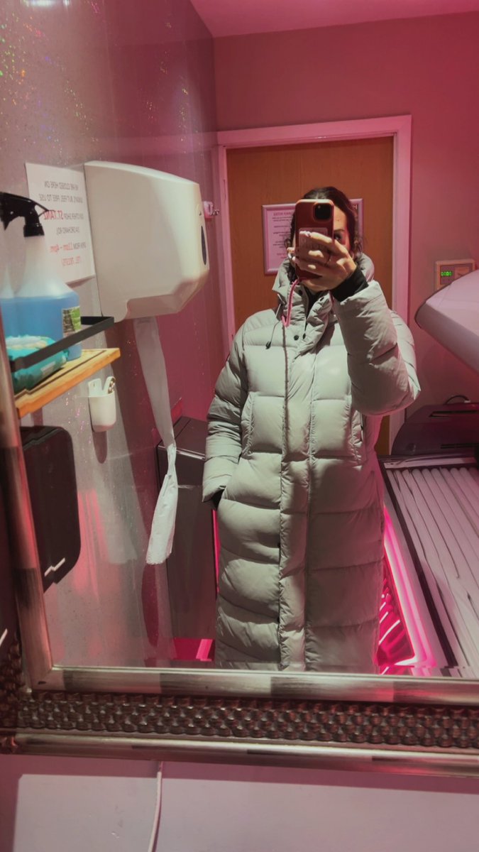 becca59583373's tweet image. Time for a 9 minute holiday 🥰