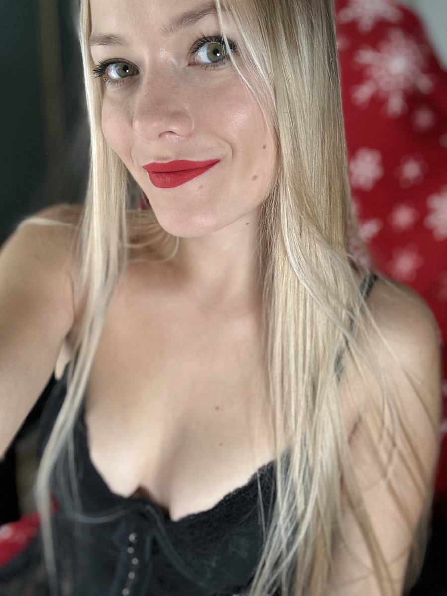 Emily_jayreal's tweet photo. Hey!I’m online!
https://t.co/1rmjB1YBFX https://t.co/ZhJX9wVfS4