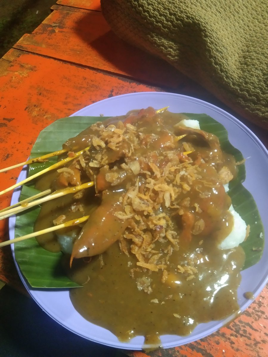 fani33016481's tweet photo. Sate oh sate kenapa kamu sangat enak🐶 https://t.co/nX6vKVeU6e