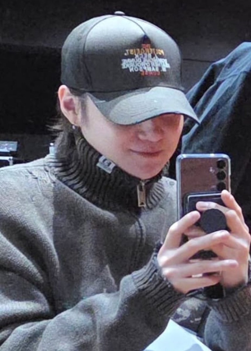 YOONGI YOONGI YOONGI YOONGI tweet media