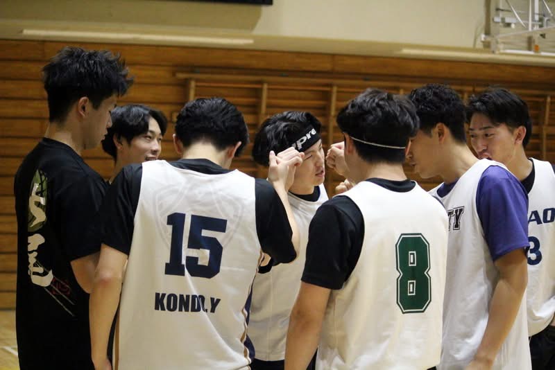 MASHUPbball's tweet photo. 学生バスケ大会【MASHUP⛹️‍♂️】
🔥1.2月大会募集開始🔥

✨学生限定のバスケットボール大会✨
冬の寒さなんて忘れるほど熱くなれる‼️
ここに、学生だけの青春がある

🌟豪華賞品のスポンサー大会沢山あります
　是非、チェックしてみてください

大会のエントリーはこちらから
https://t.co/cG1QdR7hIz https://t.co/DfWUmTazdr