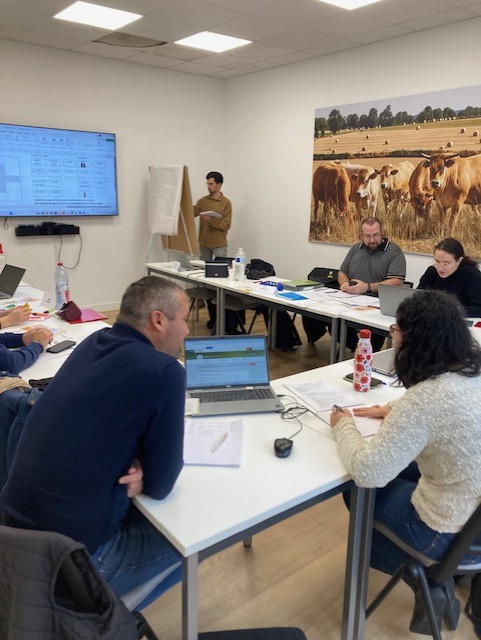 ASFONA79's tweet photo. Plein boom sur les formations chez ASFONA !
https://t.co/ARJj5CZ4fO
Retrouvez toutes nos formations sur le catalogue ASFONA ou sur le site internet relooké ! 

Préparez votre avenir et formez-vous avec nous !! https://t.co/wsckorzL3F