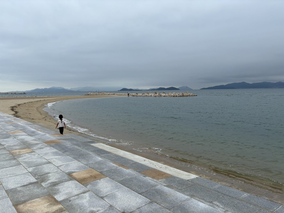 【念願板讃岐】3/21(土)、SANUKI ROCK COLOSSEUMに板橋出ます！！本日よりオフィシャルHP２次先行販売開始！！

大人になってまで音楽なんて続けない方がいいぜ、青春が終わらなくなっちゃう、終わらなくても特段困らないよー、って人はどんどん続けりゃいいんじゃないっすかね('-^*)ok
#サヌキロック