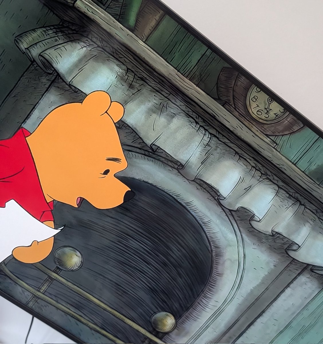 Ile mieliście lat, gdy odkryliście, że Narratorem w polskim dubbingu Kubusia Puchatka jest nie kto inny, jak pan Tadeusz Sznuk?

Ja musiałem doczekać swoich 28.5 roku i skończenia 2 lat i 3 miesiący przez moją córkę, z którą właśnie oglądamy bajkę.