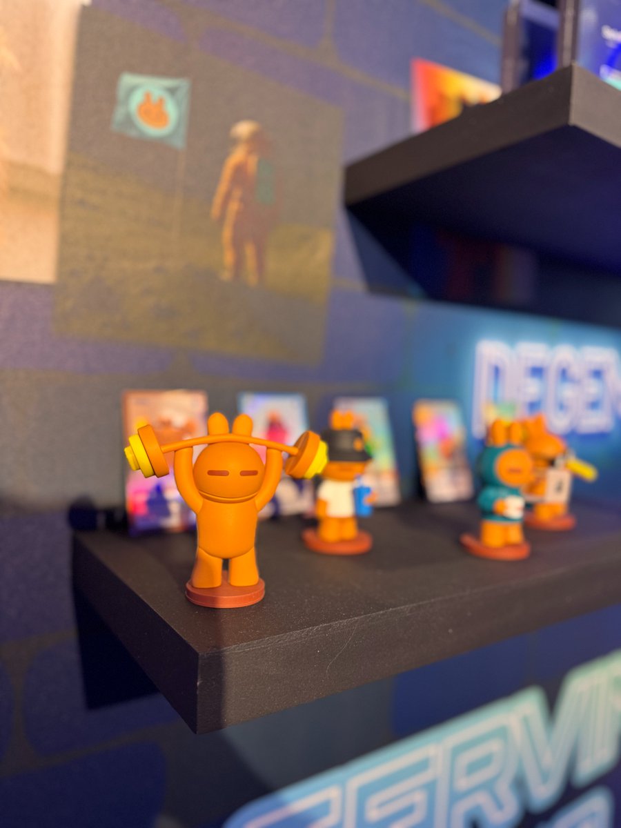 PancakeSwap's tweet photo. Rare Sir Pancake collectibles are now at our Breakpoint booth ✨ https://t.co/E1Wd47ljwB