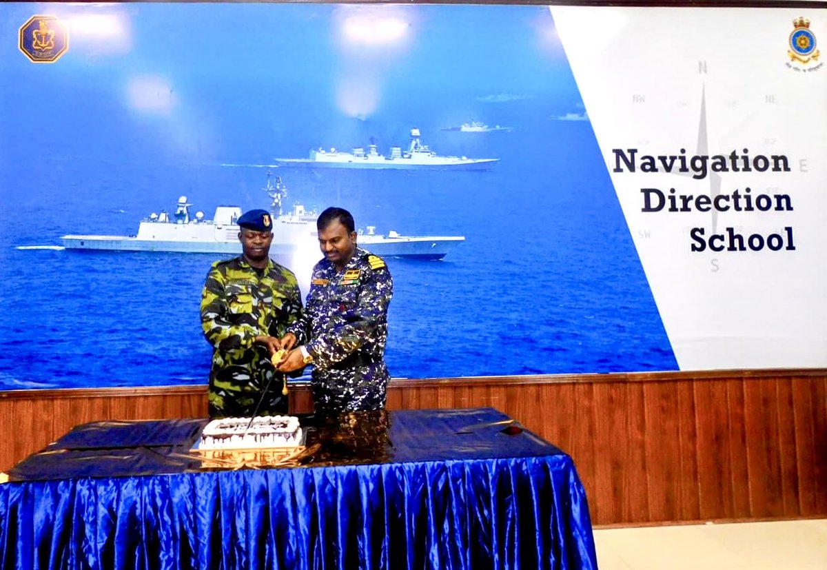 IN_NDSchool's tweet image. 🇮🇳🤝🇰🇪 | #BridgesOfFriendship
@IN_NDSchool celebrated the Republic Day (Jamhuri Day) of #Kenya on 12 Dec 25 with great warmth and camaraderie.
SGT Benard Owuonda of the Kenya Navy joined the officers of #SNC for a ceremonial cake-cutting, reflecting the deep cultural connect and