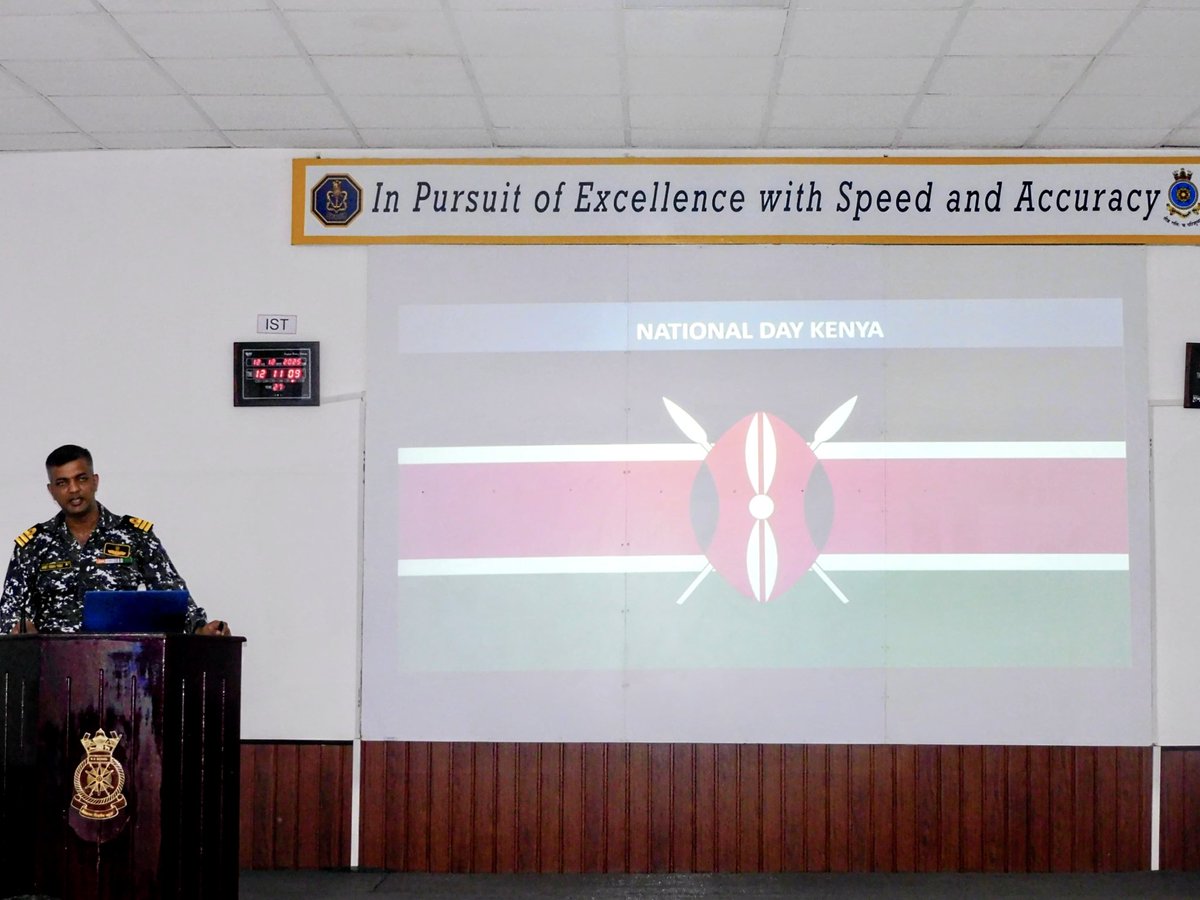 IN_NDSchool's tweet image. 🇮🇳🤝🇰🇪 | #BridgesOfFriendship
@IN_NDSchool celebrated the Republic Day (Jamhuri Day) of #Kenya on 12 Dec 25 with great warmth and camaraderie.
SGT Benard Owuonda of the Kenya Navy joined the officers of #SNC for a ceremonial cake-cutting, reflecting the deep cultural connect and