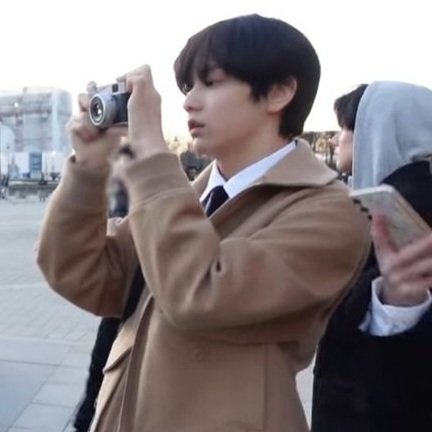 bbeomwa's tweet image. born from ao3?!  ✿  a #soogyu au where bg stumbles across rps/f moatwt— and ultimately fanfiction— unknowing that his bsf, sb, is a writer himself. as bg discovers the wonderous world of ao3, it only gets harder for him to run away from his crush on sb.