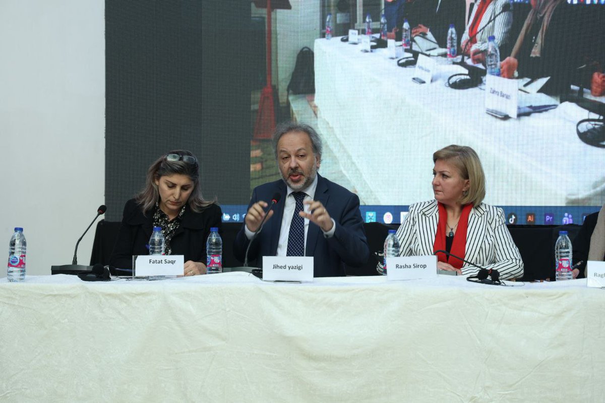 SyMOSAAL's tweet photo. استكمالاً للملتقى الذي انعقد في محافظة إدلب، انطلقت اليوم في محافظة دمشق فعاليات الملتقى الوطني الأول لتعزيز أجندة المرأة والأمن والسلام – "سوريا نحو السلام". https://t.co/Noa2PHCu8M