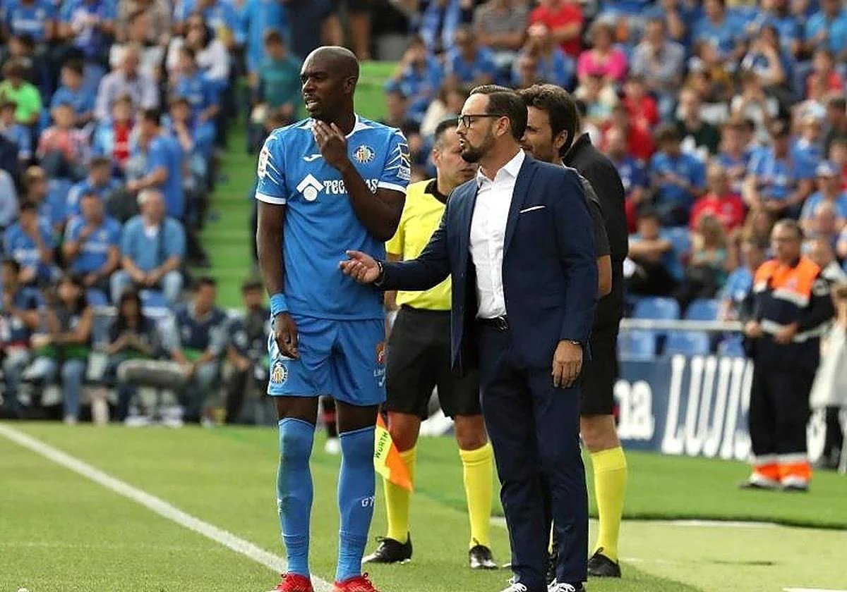 Le mandamos un abrazo gigante a <a href="/Buenafuente/">Andreu Buenafuente</a> y una pronta recuperación. 

Y a los responsables de elegir a los que darán las campanadas en su lugar les dejamos esta foto: