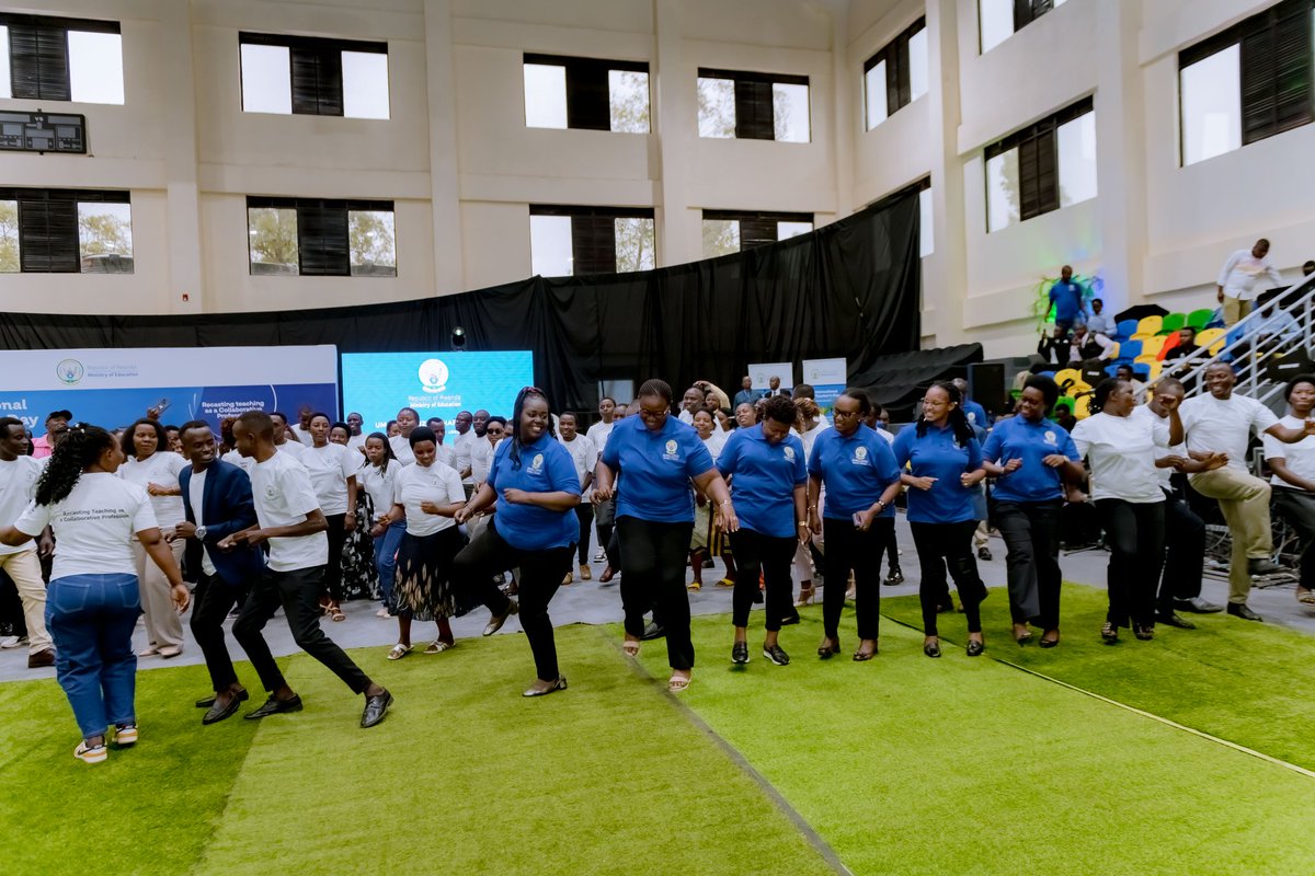 Rwanda_Edu's tweet image. Through @MwalimuSacco teachers have saved Frw 119B and accessed Frw 1.18T in loans since 2008, with Frw 222.4B this year alone.

Financing homes, businesses, and school fees; giving teachers the peace of mind that allows stronger teaching.