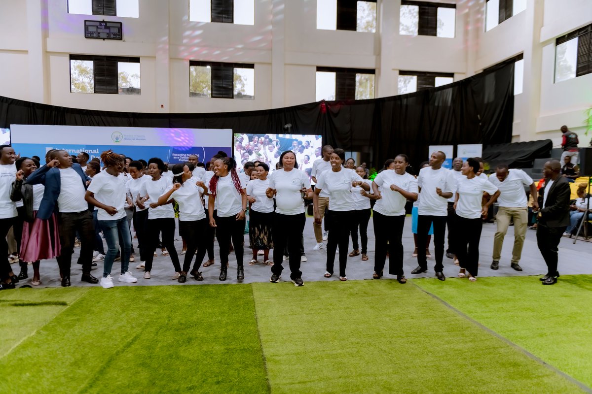 Rwanda_Edu's tweet image. Through @MwalimuSacco teachers have saved Frw 119B and accessed Frw 1.18T in loans since 2008, with Frw 222.4B this year alone.

Financing homes, businesses, and school fees; giving teachers the peace of mind that allows stronger teaching.