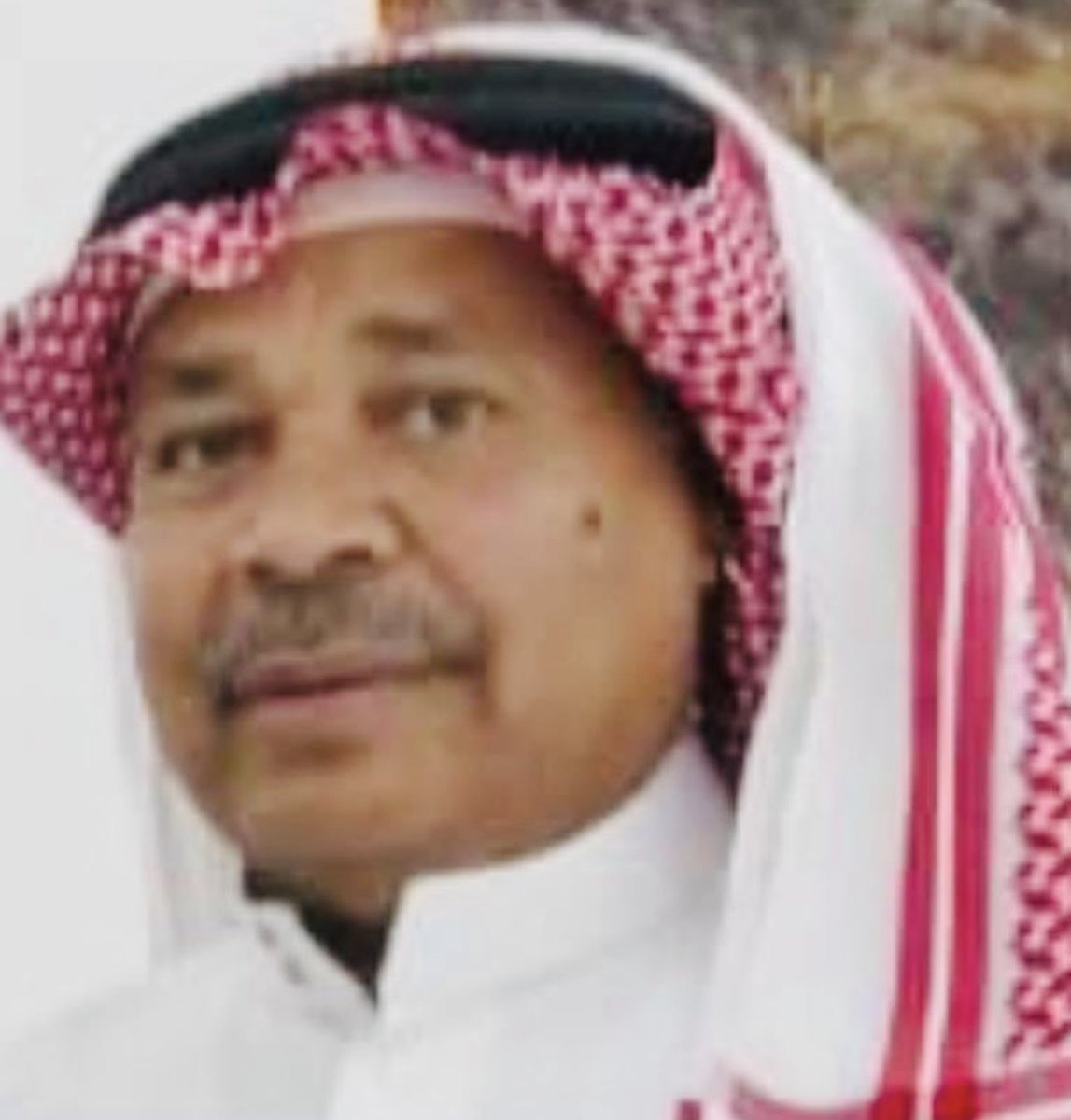 اسأل الله الشافي القادر الكريم الرحيم العزيز بكل اسم هو له ان يشفيه شفاء لايغادر سقماً 
اللهم بشرنا بخبر اقرب من لمح البصر يسعد قلوب ابنائه وبناته ومحبيه وقلوبنا بشفائه يارب ياكريم .🙏الصديق الغالي الكابتن / فهد الحبشي <a href="/Fahadalhbshy/">كابتن/ فهد الحبشي</a>