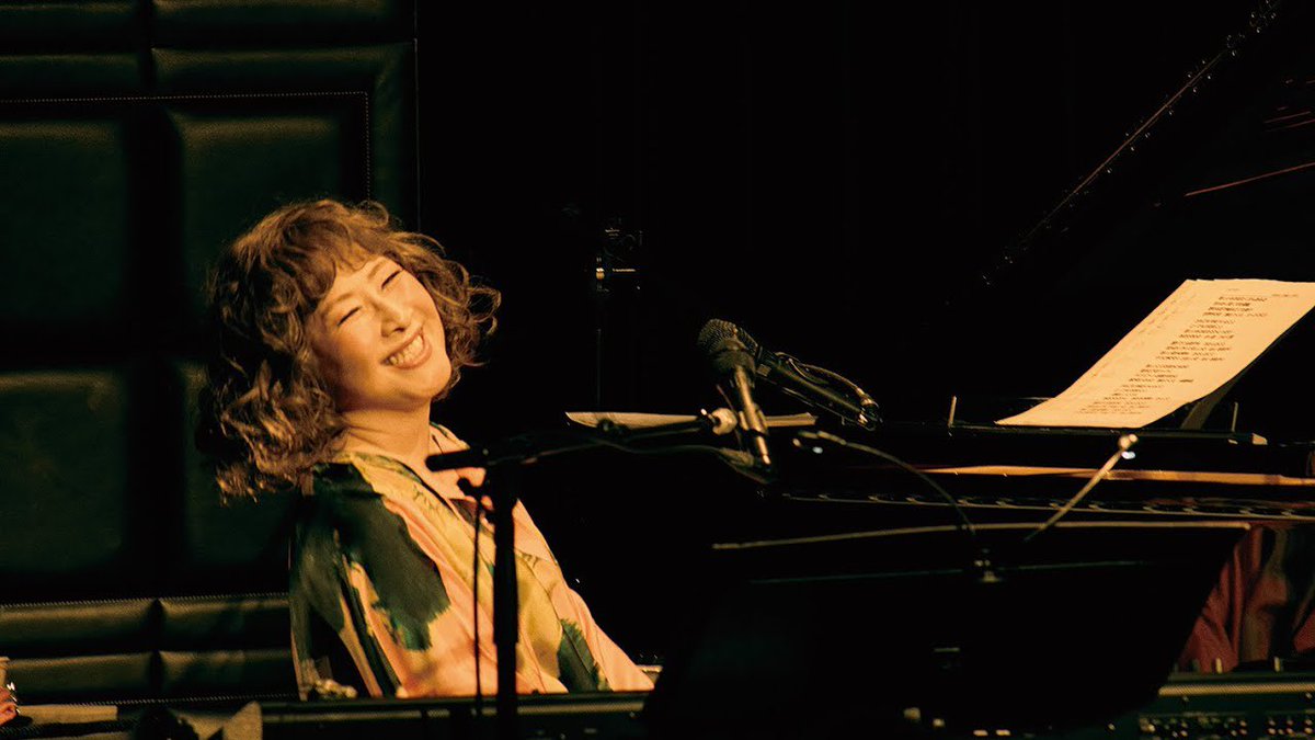 akikoyano_staff's tweet photo. //
「AKIKO YANO TRIO featuring Will Lee & Chris Parker」
ライブ映像公開🍜
\\
#矢野顕子トリオ
「ラーメンたべたい」のライブ映像が公開✨
https://t.co/VhEkjXF1NW
音源配信中🎧
https://t.co/bR5d2g5u3j
ご購入はこちら💿
https://t.co/5maMX8Lwqw
#矢野顕子
#WillLee
#ChrisParker https://t.co/4uAVYIQjjT