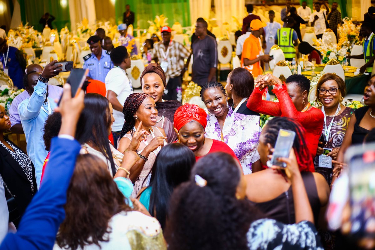 NDISummit's tweet photo. Our diaspora mummy sure knows how to hit the dance floor! Her energy lit up the room, adding warmth, joy, and unforgettable moments to the evening’s celebration.
#NDIS2025 #NIDCOM #NigeriaDiaspora https://t.co/Jka1zym50k