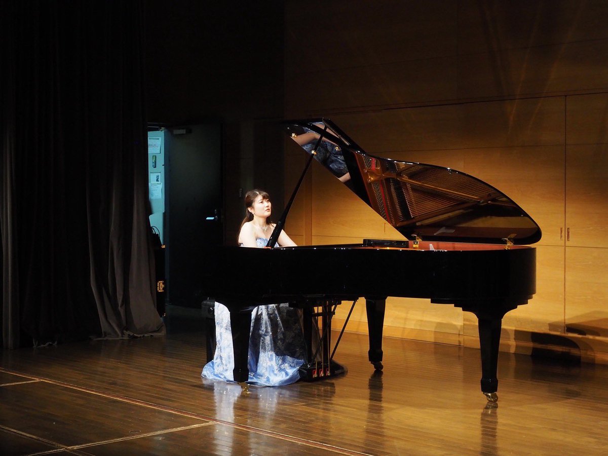 Colors music school tweet media