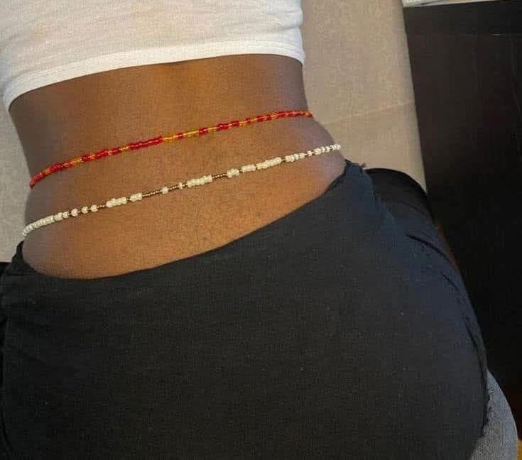 itsdante_nrg's tweet image. Kazi ya Hizi Waist Beads hukuwa ya Kazi gani 🤔