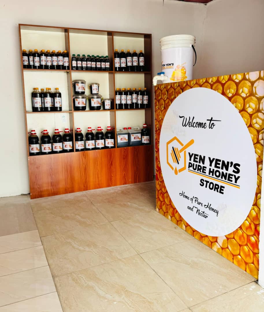 yenyenpurehoney's tweet photo. Dan Allah don't skip without a single retweet for my hustle,
I really need ur retweet 

I sell pure honey 

God bless you as u hit
Delivery nation wide 

07030458606 https://t.co/FS5YHSOt09