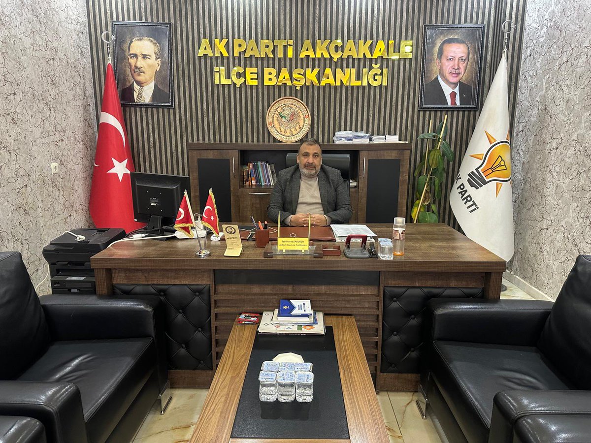 📌Bugün AK Parti Akçakale İlçe Başkanlığımızda Nöbetçi İlçe Başkan Yardımcımız Reşit Demir görev başında.

✏️Milletimize katkı sunabilmek için biz buradayız.Kapımız da gönlümüz de hemşehrilerimize açık.

#AKAkçakale #AKParti #İsaSabuncu

<a href="/RTErdogan/">Recep Tayyip Erdoğan</a> <a href="/abuyukgumus/">Ahmet Büyükgümüş</a> <a href="/acarfaruka/">Faruk Acar</a>