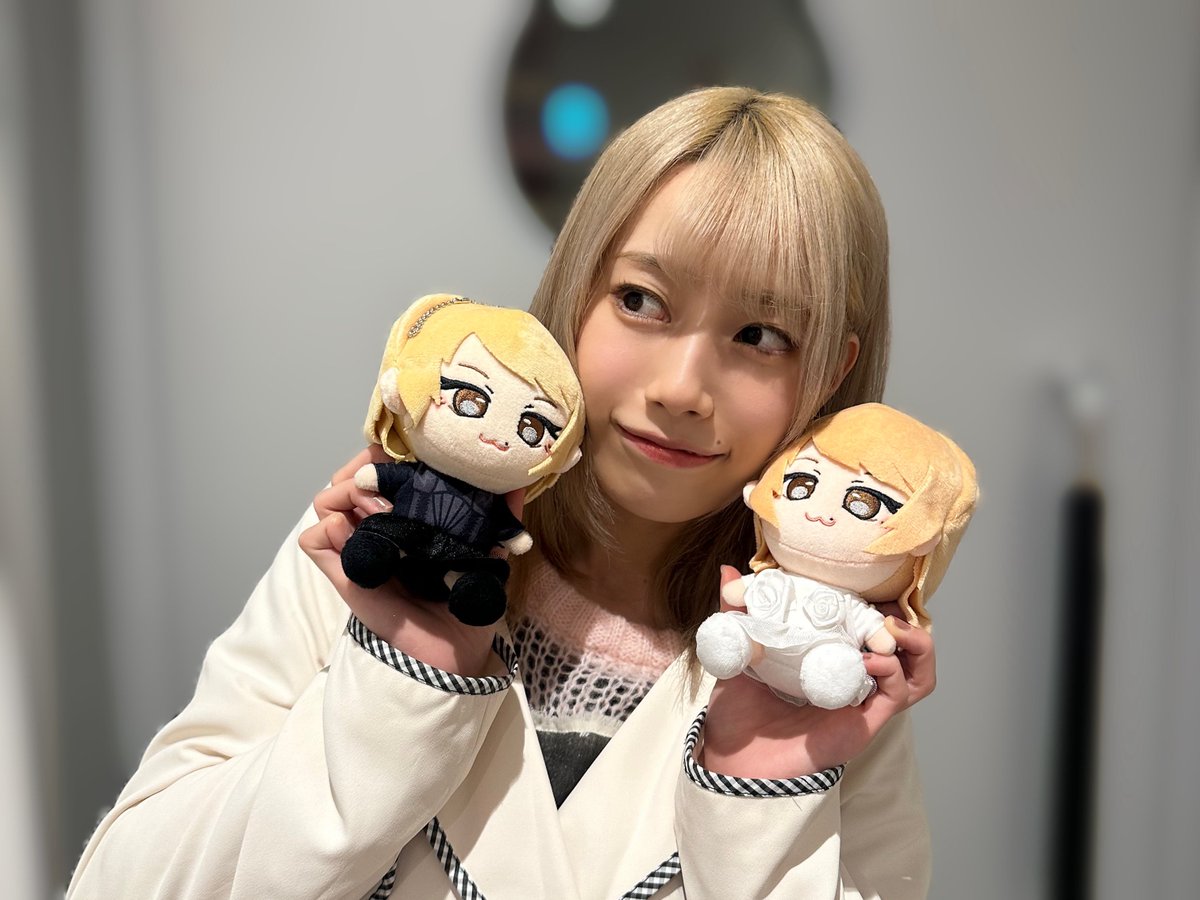 右からりこ、りこ、りこ！ 12/27(土)ワンマン #リコライブ はグッズも