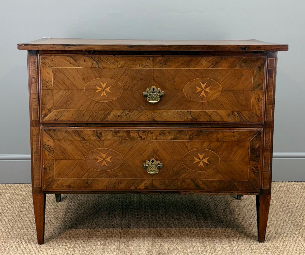 RogersJonesCo1's tweet image. 🚚 DELIVERED THIS WEEK FOR AUCTION 🚚

Early 19th C. Maltese Walnut Commode

ESTIMATE: £1500-2000
AUCTION: Cardiff Monthly
DATE: Jan 13

#walnut #furniture #commode #maltese #walnutcommode #interiors #home