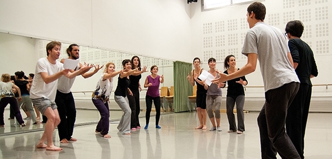 Improv for Beginners - the perfect Xmas present for yourself (or someone else)! - mailchi.mp/031ca54f69e3/b…