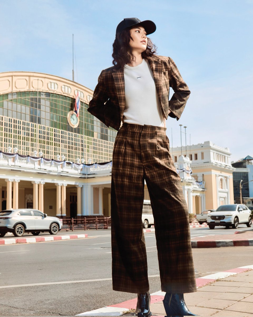 Celebration Edition. Checked. Confident. Grounded. PANIA brings tailored precision to the homecoming narrative—proof that coming home can look this good.

#CelebrationCollection
#CelebrationPania