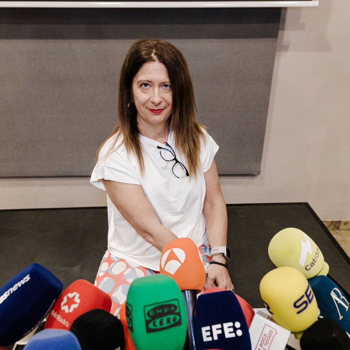 MediterraneoDGT's tweet image. 🔴 #URGENTE
Leire Díez la fontanera y el exdirector de la SEPI se enfrentan a prisión incondicional tras comparecer en la Audiencia Nacional.

Se les imputan los presuntos delitos de prevaricación, malversación, tráfico de influencias y organización criminal.