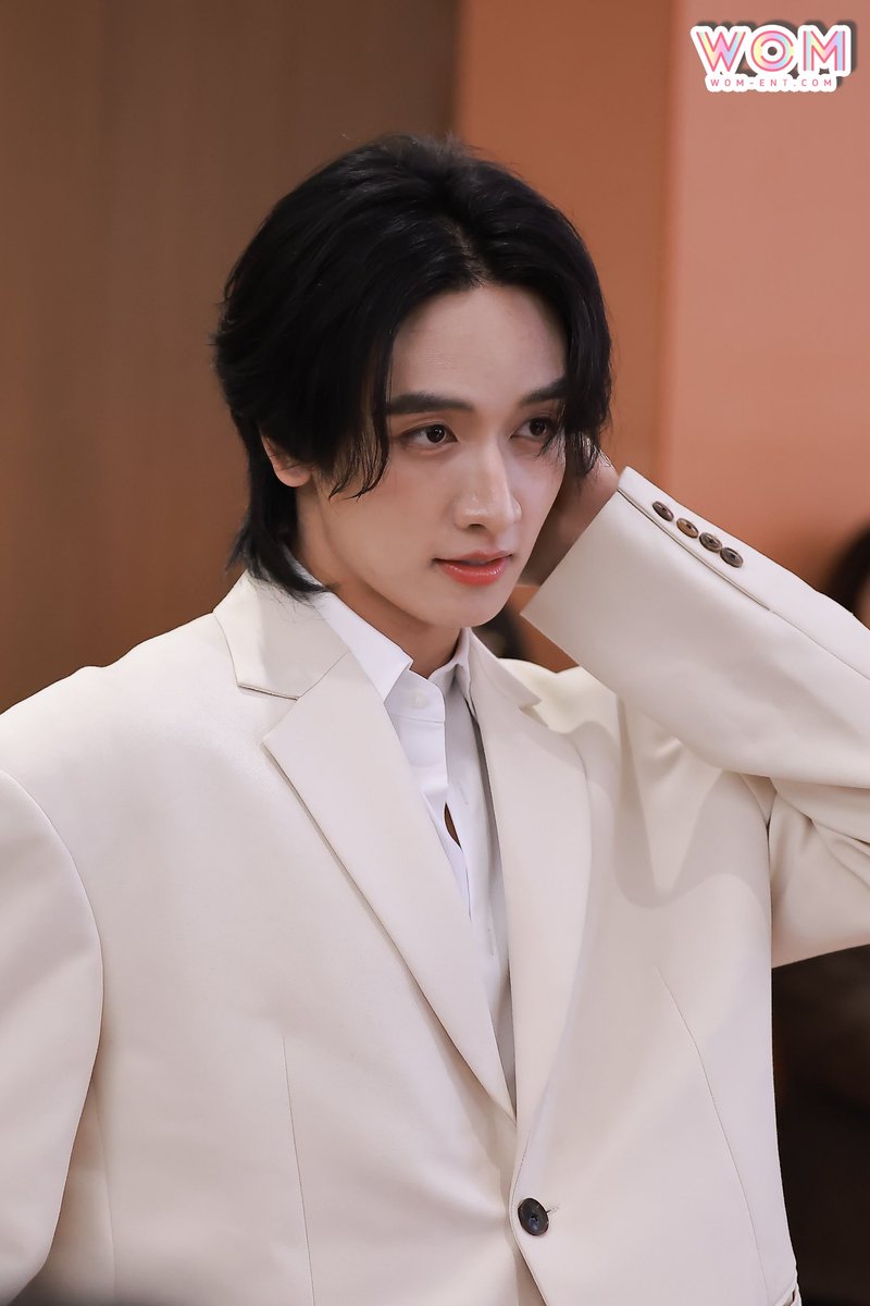 WOMENTERTAIN's tweet photo. " กองทัพ พีค " ในงาน " Central Chidiom: Every Moment With You "

PEAK WITH SEIKO 

#CentralchidlomxKTP
#TheStoreofBangkok #CitizenofChidlom #CentralChidlom #EveryMomentWithYou
#กองทัพพีค #kongthappeak https://t.co/SUdqYHXyoN