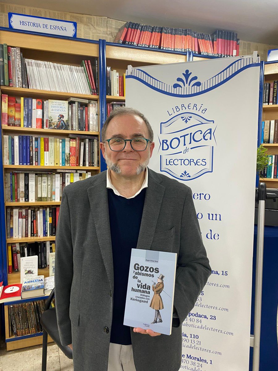 Angel Viñas Vera tweet media