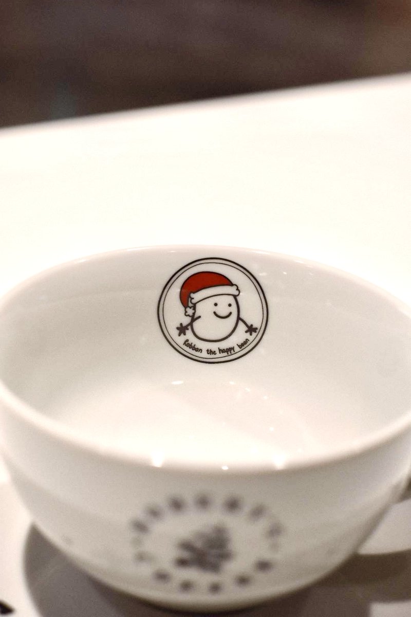 robertscoffeeja's tweet photo. ロバーツコーヒーのキャラクター
ロバンくんのサンタバージョン🎅

クリスマスシーズン限定で店内用マグカップにデザインされてます✨

可愛くて癒されます〜🥴 https://t.co/DF7aiARTUU