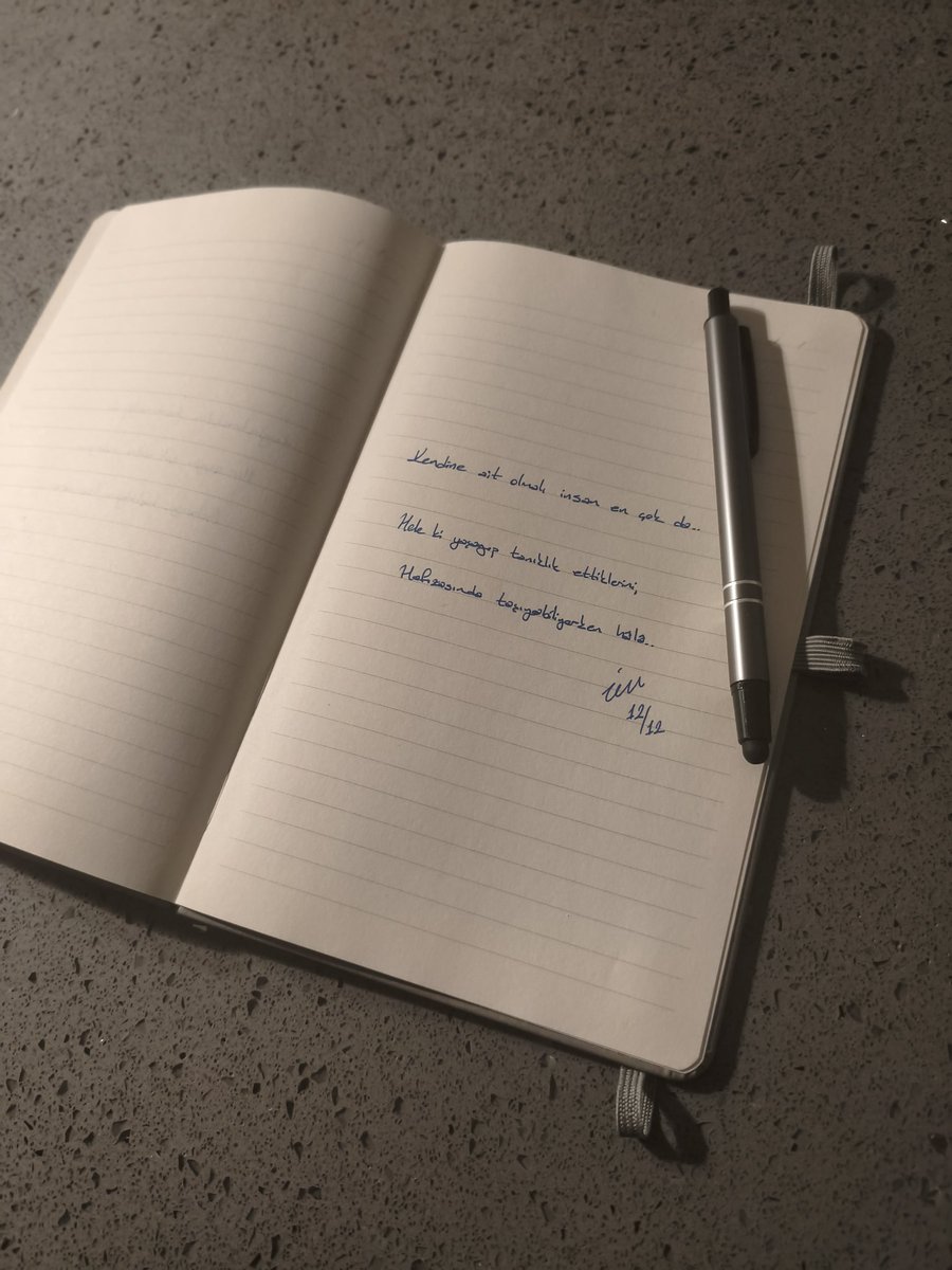 Kendine ait olmalı insan en çok da..
Hele ki yaşayıp tanıklık ettiklerini, hafızasında taşıyabiliyorken hâlâ.. 12/12 #iem #yalıkavak #bodrum #muğla