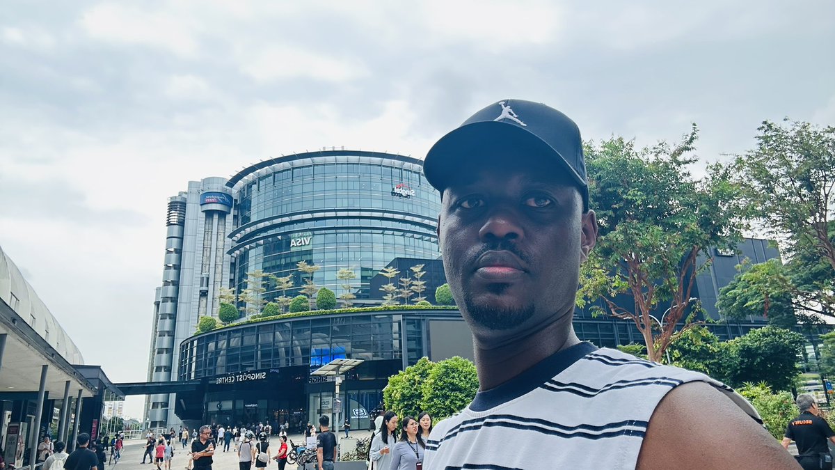 Huge thanks to <a href="/IBMuhizi/">Innocent B Muhizi</a> for his efforts in strengthening this vital partnership between our nations. Singapore's excellence in #Tech, #Tourism, &amp; #Housing etc... which can take Rwanda to the next level. Let's grow together! #Rwanda #Singapore #Investment #TechForGood